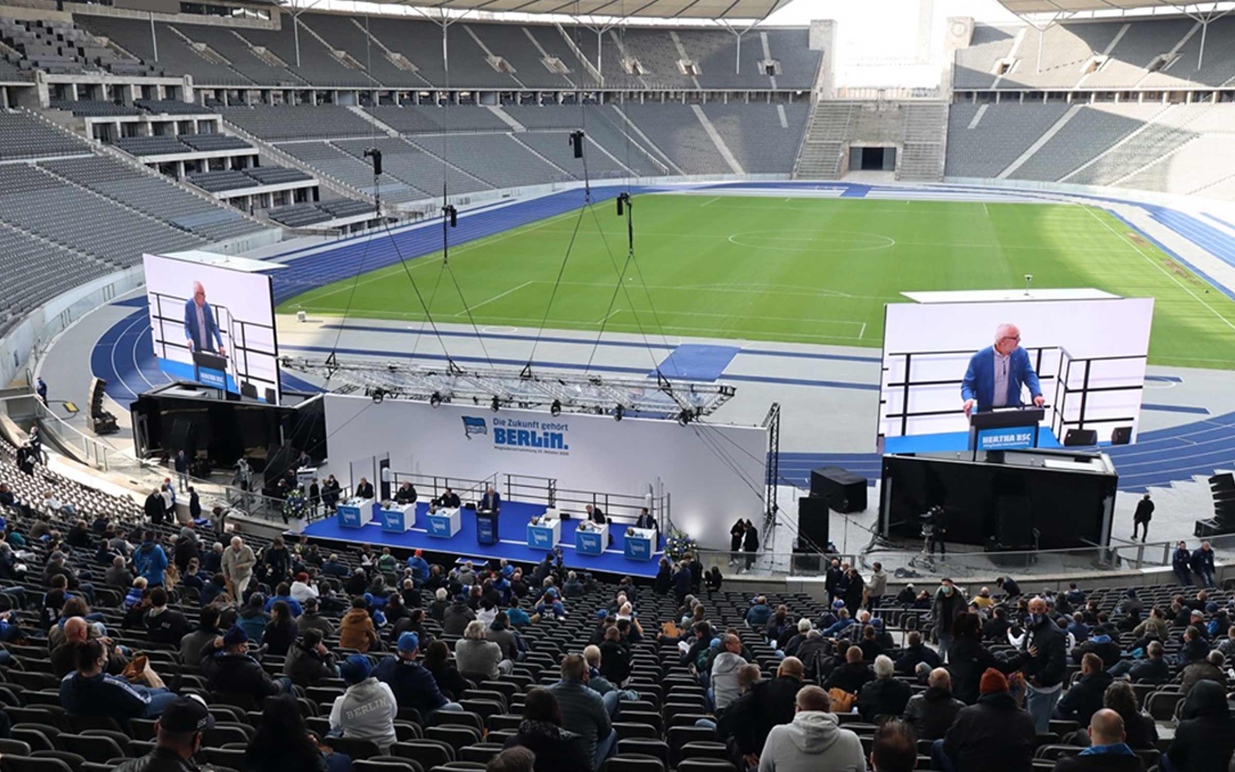 Hertha BSC Mitgliederversammlung mit Präsidiumswahl