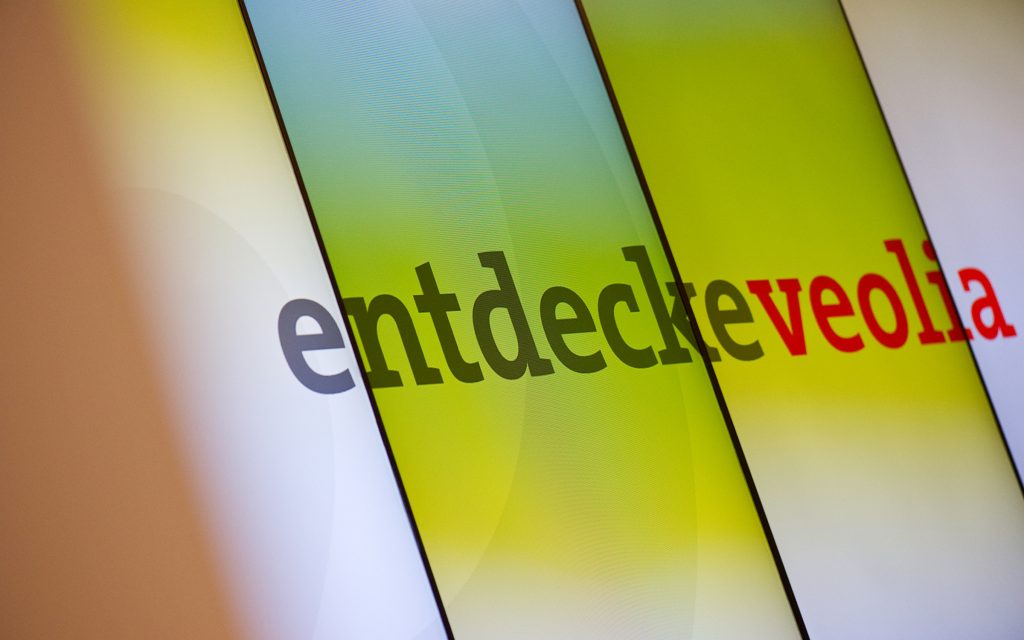 Ein Neues 3d Corporate Design Fuer Den Konzern Veolia Messestand Eworld
